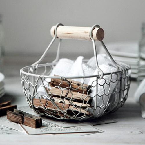 Oval Wire Basket with Wood Handles