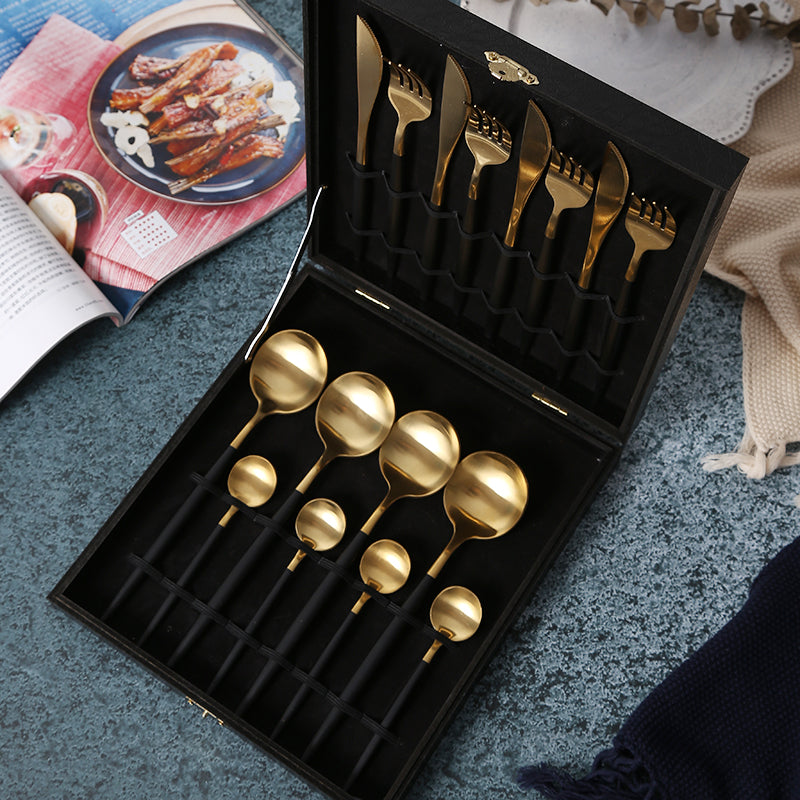 Black Gold Cutlery Set
