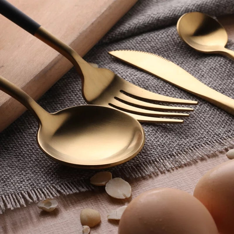 Black Gold Cutlery Set