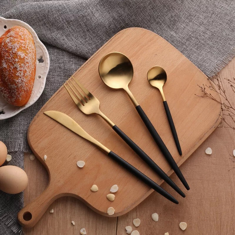 Black Gold Cutlery Set