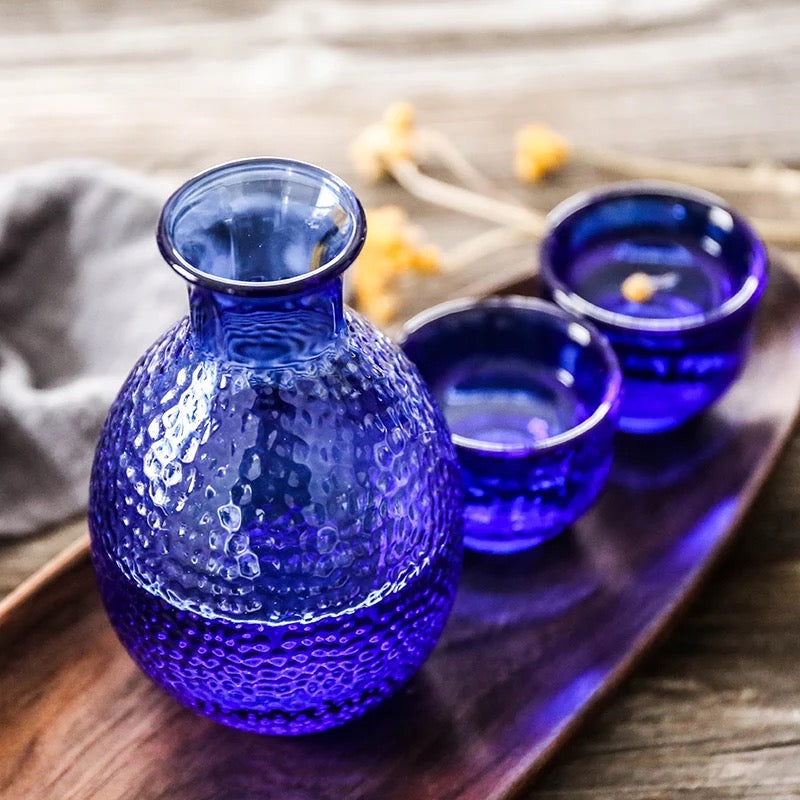 Japanese Sake Set for 4, Glass Hammer Pattern, 1 Cyrstal Clear Sake Bottle and 4 Sake Cups