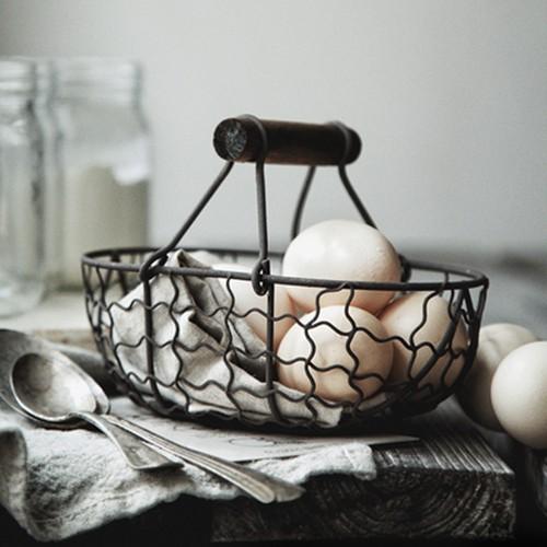 Oval Wire Basket with Wood Handles
