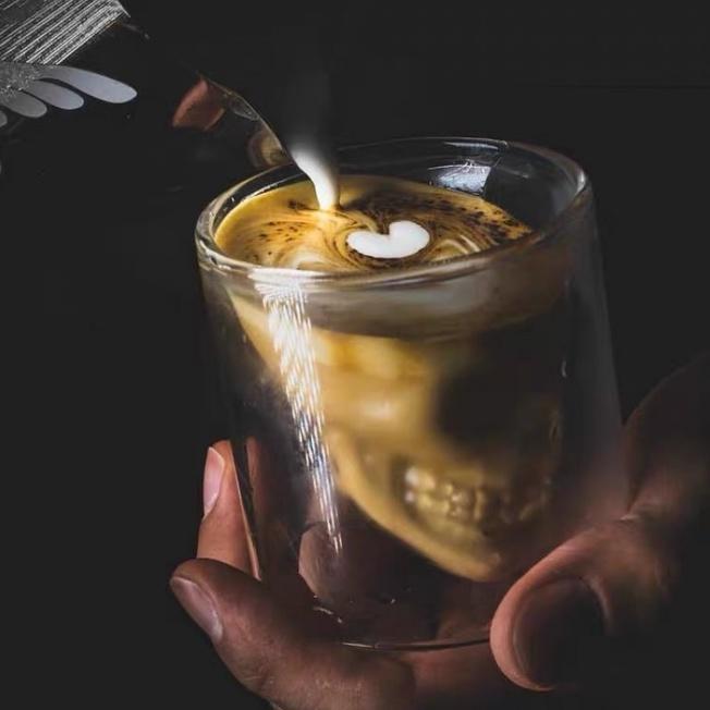 Skull Double Cup Coffee Mug Double-layered Transparent Crystal Skull Head Glass Cup For Household Whiskey Wine Vodka Bar Club Beer Wine Glass